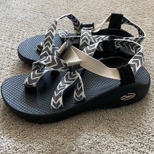 Chaco Z/Cloud Sandals, size 6, brand new CHASS18